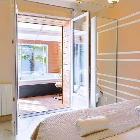 Jacuzzi And Luxury In Normandy