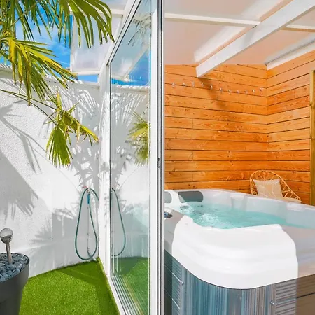 Jacuzzi And Luxury In Normandy *